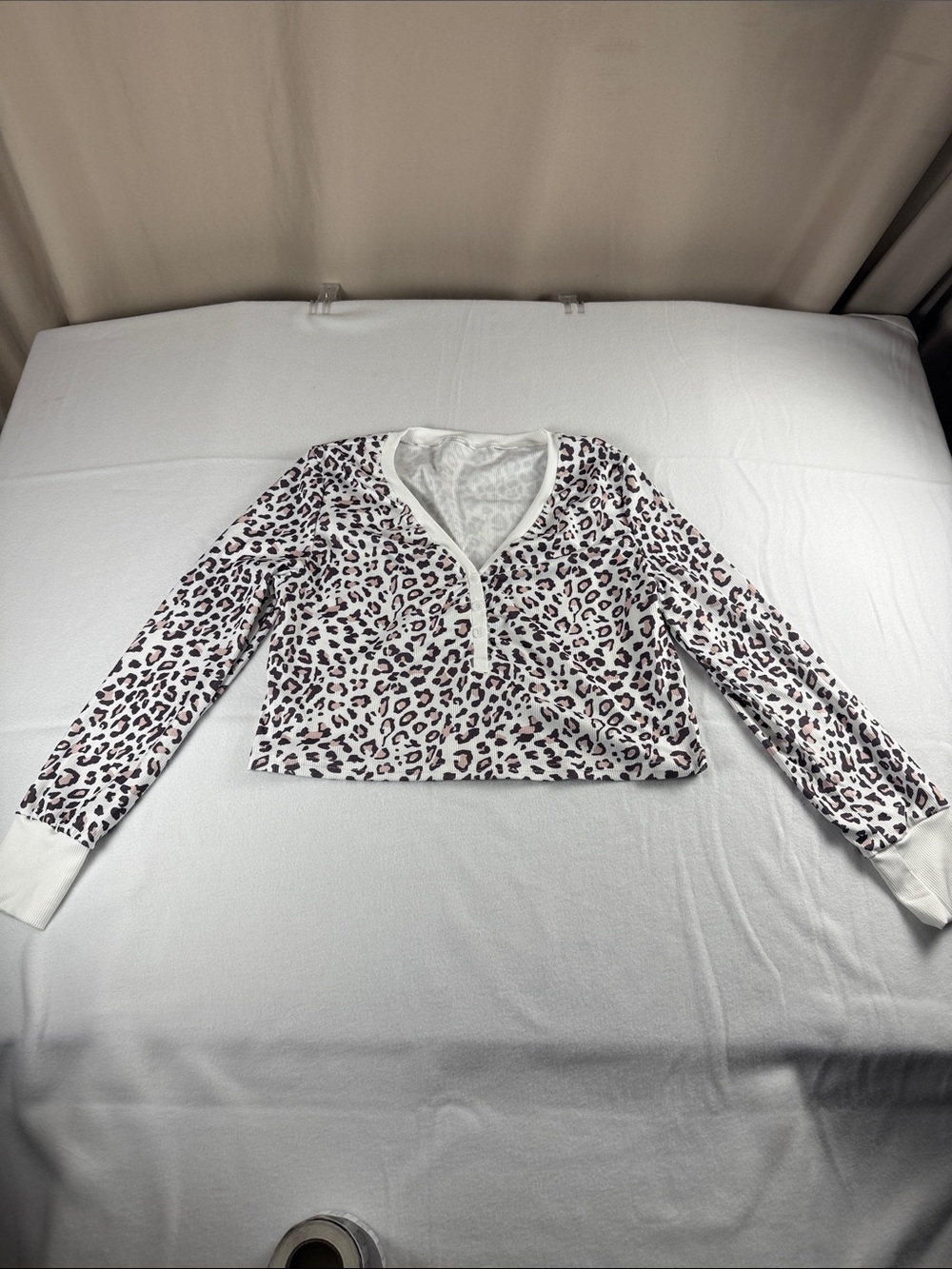 Leopard Print V-Neck Long Sleeve Top - White & Brown MS - 301